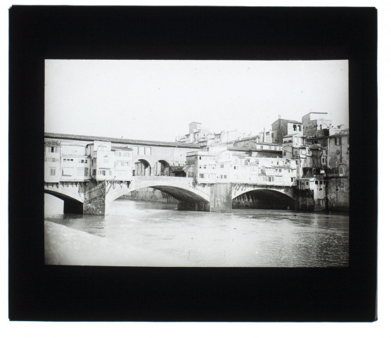 [Firenze Ponte Vecchio - Florence le pont couvert sur l'Arno]