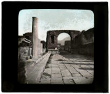 Pompéi. Arc de Triomphe