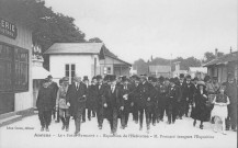 Amiens - Le "Foyer retrouvé" - Exposition de l'Habitation - M. Poincaré inaugure l'Exposition