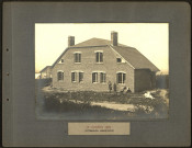 Reconstruction de la Fabrique Française de Gazes à Bluter (F.F.G.B.) à Sailly-Saillisel (Somme). Maison ouvrière le 12 octobre 1921
