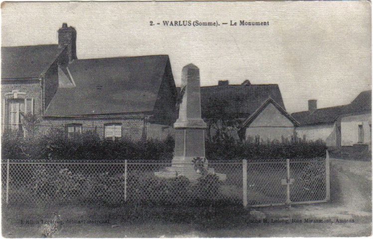 Warlus (Somme). Le monument aux morts