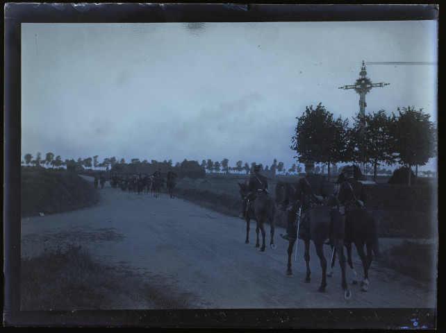 Manoeuvres de santé - août 1905 - 2e jour - 72e route de Saint-Fuscien à Dury