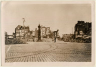 Amiens. La place Gambetta après les bombardements de 1940