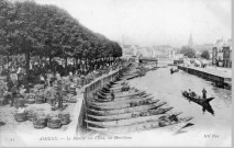 Quartier saint-Leu. Le marché-sur-l-eau, les barques à cornet des hortillons, le pont de la Dodane, L'église Saint-Leu