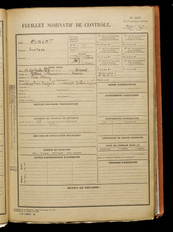Robert, Gustave, né le 24 septembre 1897 à Airaines (Somme), classe 1917, matricule n° 59, Bureau de recrutement d'Abbeville