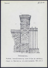 Saisseval : plaque commémorative sur pilier de briques - (Reproduction interdite sans autorisation - © Claude Piette)