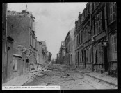 Amiens. Rue Laurendeau après le bombardement du 19 mai 1940