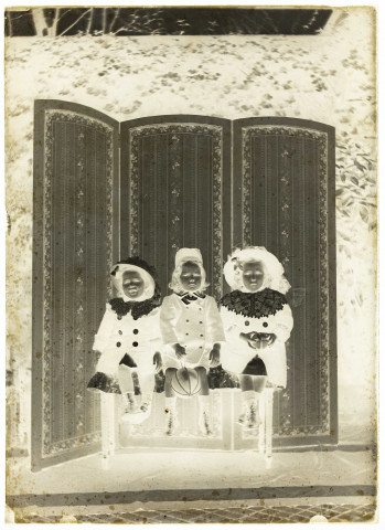 Portrait de trois enfants de la famille Danel