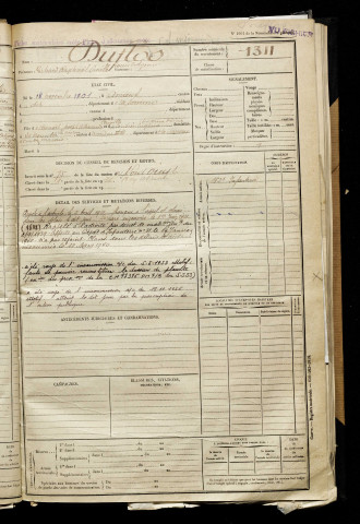 Duflos, Richard Raphaël Camille Louis Fulgence, né le 18 novembre 1901 à Amiens (Somme), classe 1921, matricule n° 1311, Bureau de recrutement d'Amiens