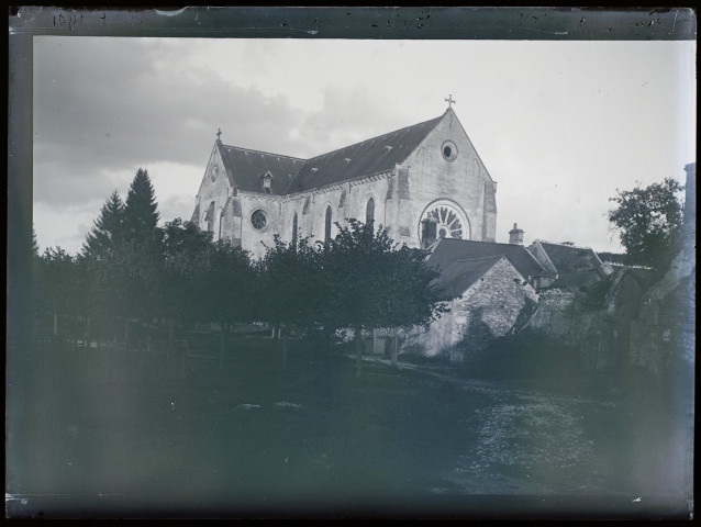 Eglise de Saint-Jean-au-Bois vue coté - septembre 1901