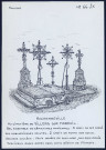 Huchenneville (au cimetière de Villers-sur-Mareuil) : bel ensemble de sépultures anciennes - (Reproduction interdite sans autorisation - © Claude Piette)
