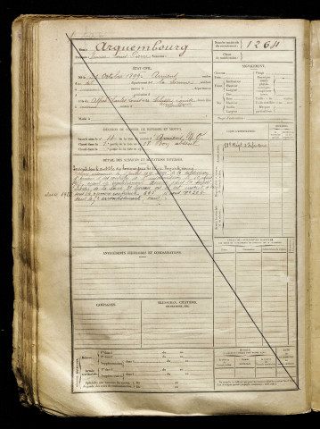 Arquembourg, Maurice Louis Pierre, né le 31 octobre 1899 à Amiens (Somme), classe 1919, matricule n° 1264, Bureau de recrutement d'Amiens