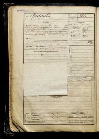 Bidault, Robert André, né le 26 février 1898 à Pont-Remy (Somme), classe 1918, matricule n° 1050, Bureau de recrutement d'Amiens