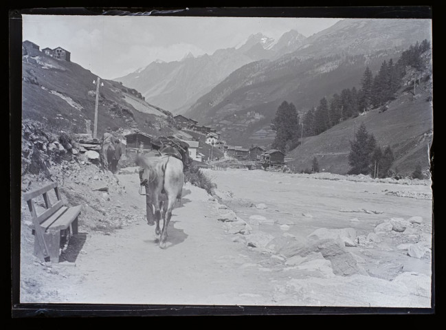 Chemin de Zermatt le retour du lac Noir - juillet 1903