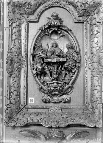 Musée de Picardie, sculpture représentant "Les disciple d'Emmaüs" oeuvre attribué à Blasset