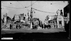 Amiens. Les ruines après les bombardements. Rue des Trois Cailloux, 1940
