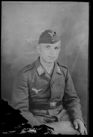 Portrait d'un militaire de rang de la Luftwaffe. Flieger (aviateur)