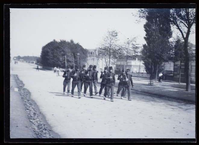 Chasseurs à pieds boulevard Beauvillé - septembre 1904