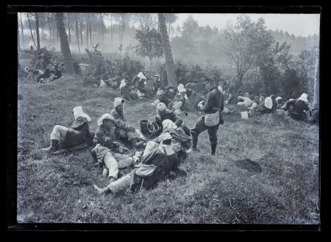 Retour de Sissonne, marais de Longueau - juin 1905