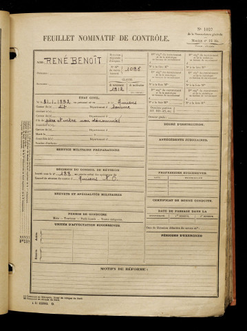 René Benoît, , né le 31 janvier 1892 à Amiens (Somme), classe 1912, matricule n° 1096, Bureau de recrutement d'Amiens