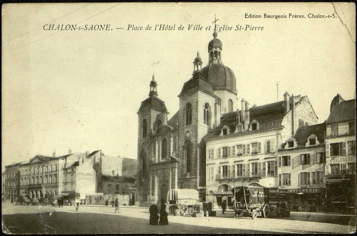 Châlon-sur-Saône. Place de l'Hôtel de Ville et Eglise Saint-Pierre. - Carte adressée par Victor Bardoux à son épouse Lucienne Bardoux-Cleenewerck à Blendecques (Pas-de-Calais)