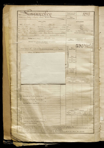 Quennechen, Julien Charles Paul, né le 06 avril 1885 à Abbeville (Somme), classe 1905, matricule n° 1013, Bureau de recrutement d'Abbeville