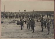 Somme. Mr Clémenceau et Mr Renoult visitant le camp des soldats australiens à Bussy-les-Daours