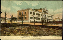 Carte postale intitulée "Salonique. Orphelinat Grec. Salonica. Greecian Orphanage". Correspondance d'un certain Léon [Be]sson à sa femme Marie