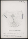 Sailly-Flibeaucourt : croix motif en briques - (Reproduction interdite sans autorisation - © Claude Piette)