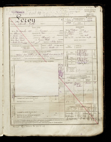 Leroy, Emile Georges, né le 25 novembre 1898 à Liancourt-Saint-Pierre (Oise), classe 1918, matricule n° 1271, Bureau de recrutement d'Amiens