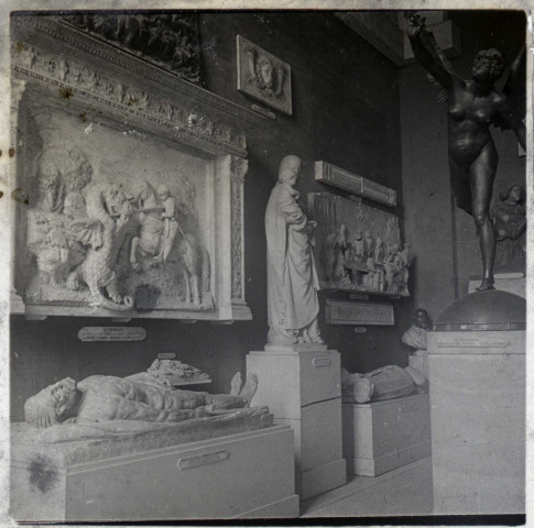 Musée du Louvre - Vierge et enfant Jésus XVIe siècle - Saint Georges Bas relief