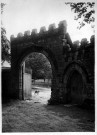 La porte de l'ancienne seigneurerie de Saisseval