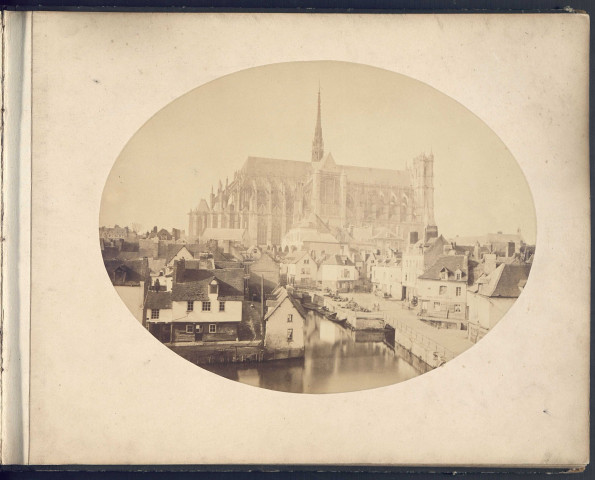 Album photographique sur la Cathédrale d'Amiens