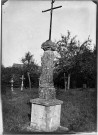 Une croix de cimetière à Verpillières