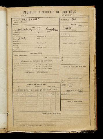 Maillard, André, né le 28 décembre 1897 à Dammartin-en-Goële (Seine-et-Marne), classe 1917, matricule n° 39, Bureau de recrutement d'Amiens