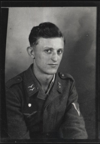 Portrait d'un militaire de rang de la Luftwaffe. Gefreiter (caporal)