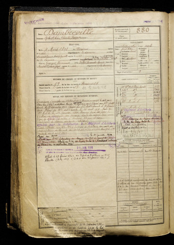 Dambreville, Robert Léon Charles François, né le 04 mars 1898 à Amiens (Somme), classe 1918, matricule n° 880, Bureau de recrutement d'Amiens