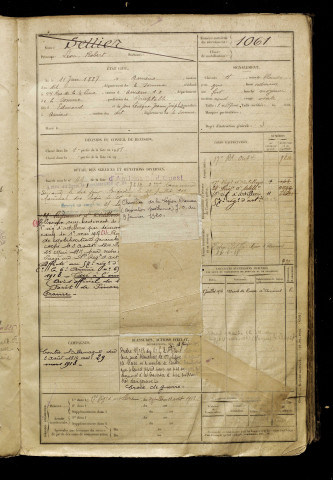 Sellier, Léon Robert, né le 11 juin 1887 à Amiens (Somme), classe 1907, matricule n° 1061, Bureau de recrutement d'Amiens