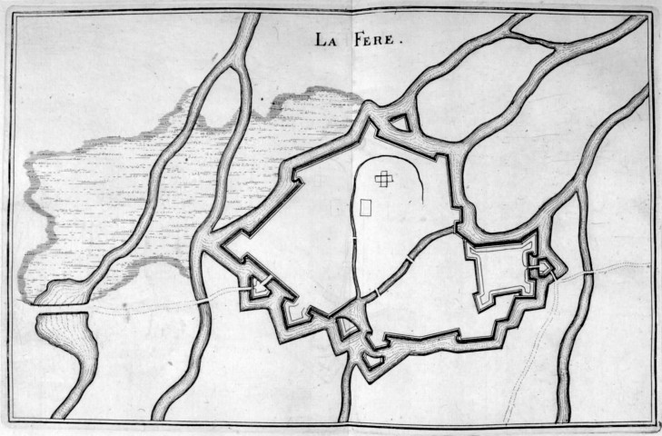 Plan géométral de l'enceinte fortifiée de la ville de La Fère