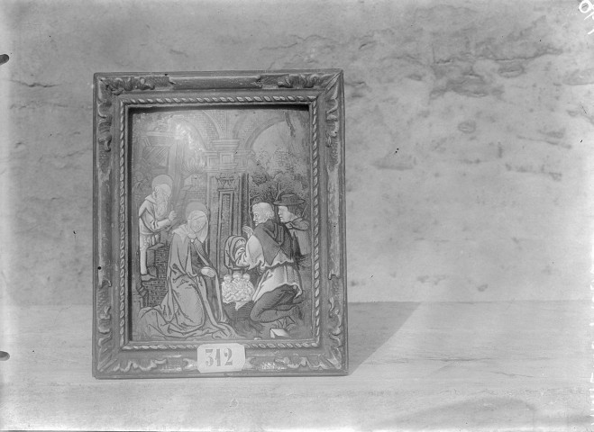 Musée de Picardie. Plaque émaillée de Limoges figurant "l'adoration des bergers"