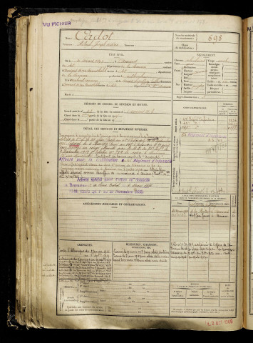 Cadot, Robert Joseph Arsène, né le 04 mars 1897 à Amiens (Somme), classe 1917, matricule n° 698, Bureau de recrutement d'Amiens