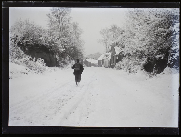 Rue à Cagny - janvier 1906 - vitesse sur pied