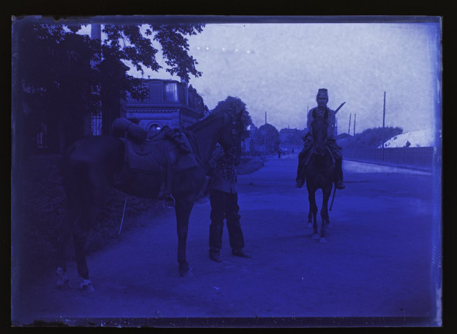 Chasseur à cheval route des courses - 1901