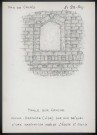 Marles-sur-Canche (Pas-de-Calais) : niche oratoire sur mur en briques d'une habitation - (Reproduction interdite sans autorisation - © Claude Piette)