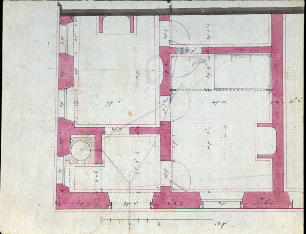 Construction de l'hôtel de l'Intendance. Plan de l'étage et métré d'un bâtiment attribué à l'architecte Rousseau. Au dos croquis d'aménagement d'un cabinet de bains