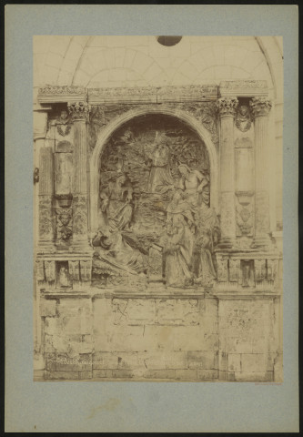 Berteaucourt-les-Dames. Bas-relief dans la nef (Monument funéraire d'Antoinette d'Halluin) de l'église de Berthaucourt