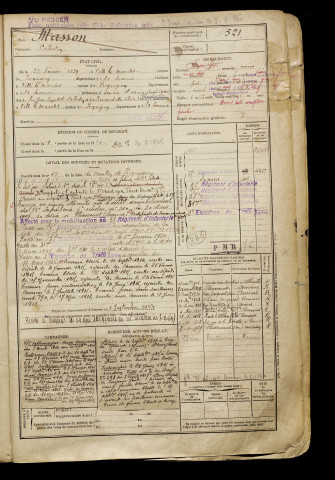 Masson, Célestin, né le 22 février 1889 à Ville-le-Marclet (Somme), classe 1909, matricule n° 521, Bureau de recrutement d'Amiens