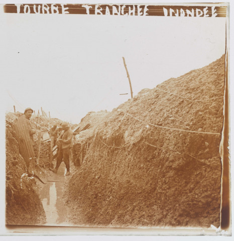 Champagne Somme, tourbe tranchée inondée