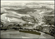 L'Etoile (Somme). Vue aérienne du Camp César, des Moulins-Bleus et vers Flixecourt