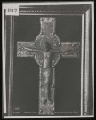 Ribemont. Christ en croix conservé dans l'église